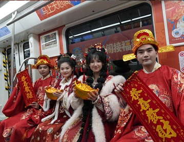 福满星城！天心阁新春快闪活动把年味“开”进长沙地铁
