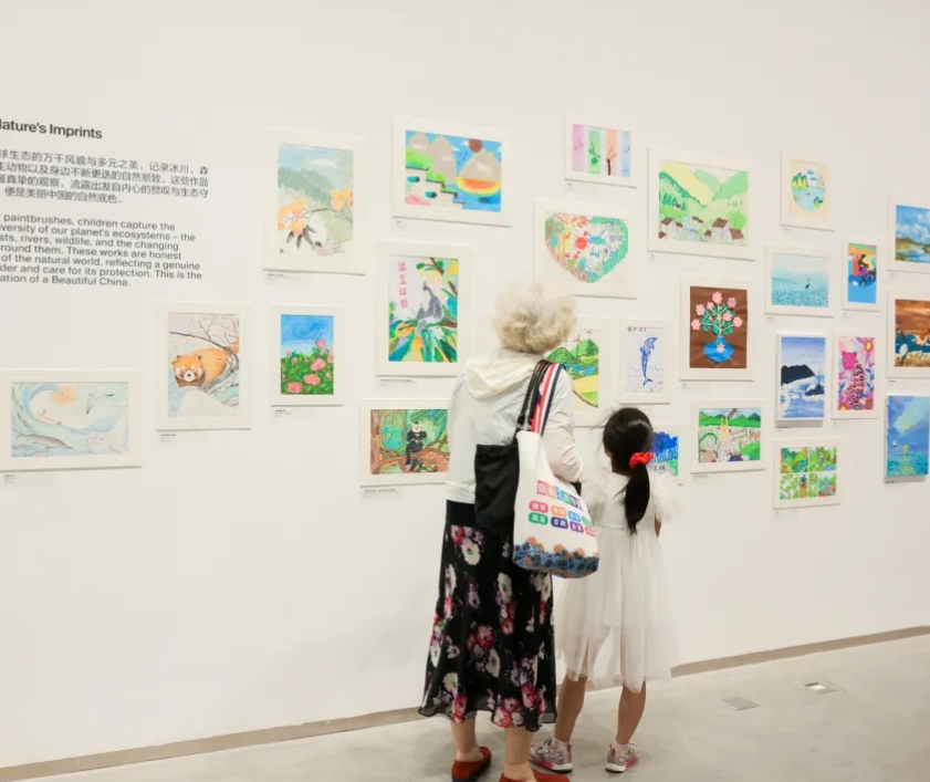 联合国教科文组织启动儿童艺术倡议及展览：“时间的笔触——孩子们眼中的美丽中国”